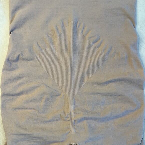 Spanx 2745 Seamless Power Sculpting High-Waisted Mid-Thigh Shorts Soft Nude XL - Picture 6 of 13